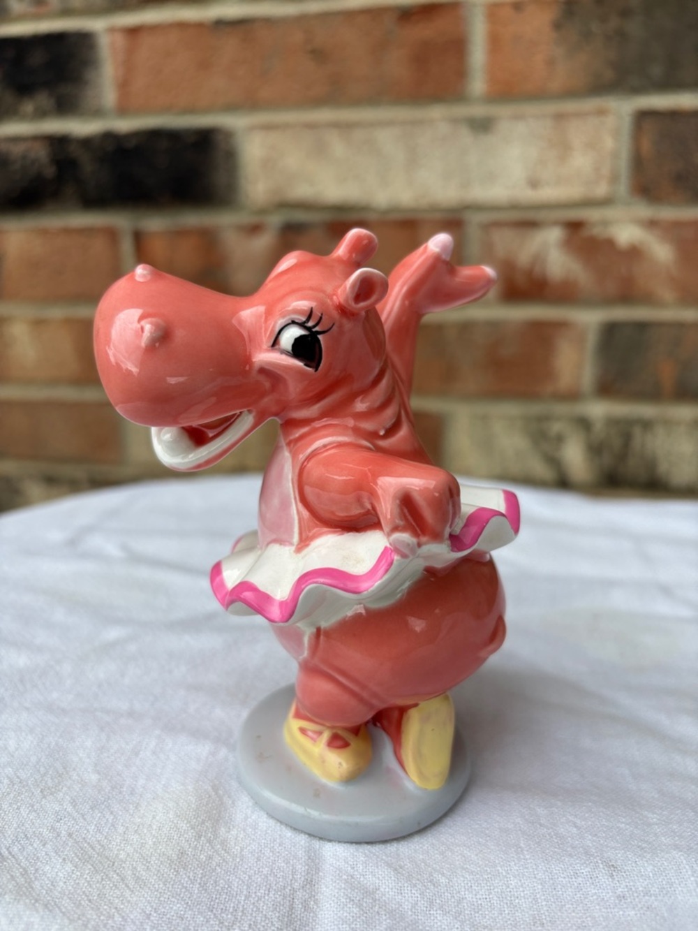 Vintage Disney Fantasia Ballerina Hyacinth Hippo Ceramic Figurine - Picture 2 of 6